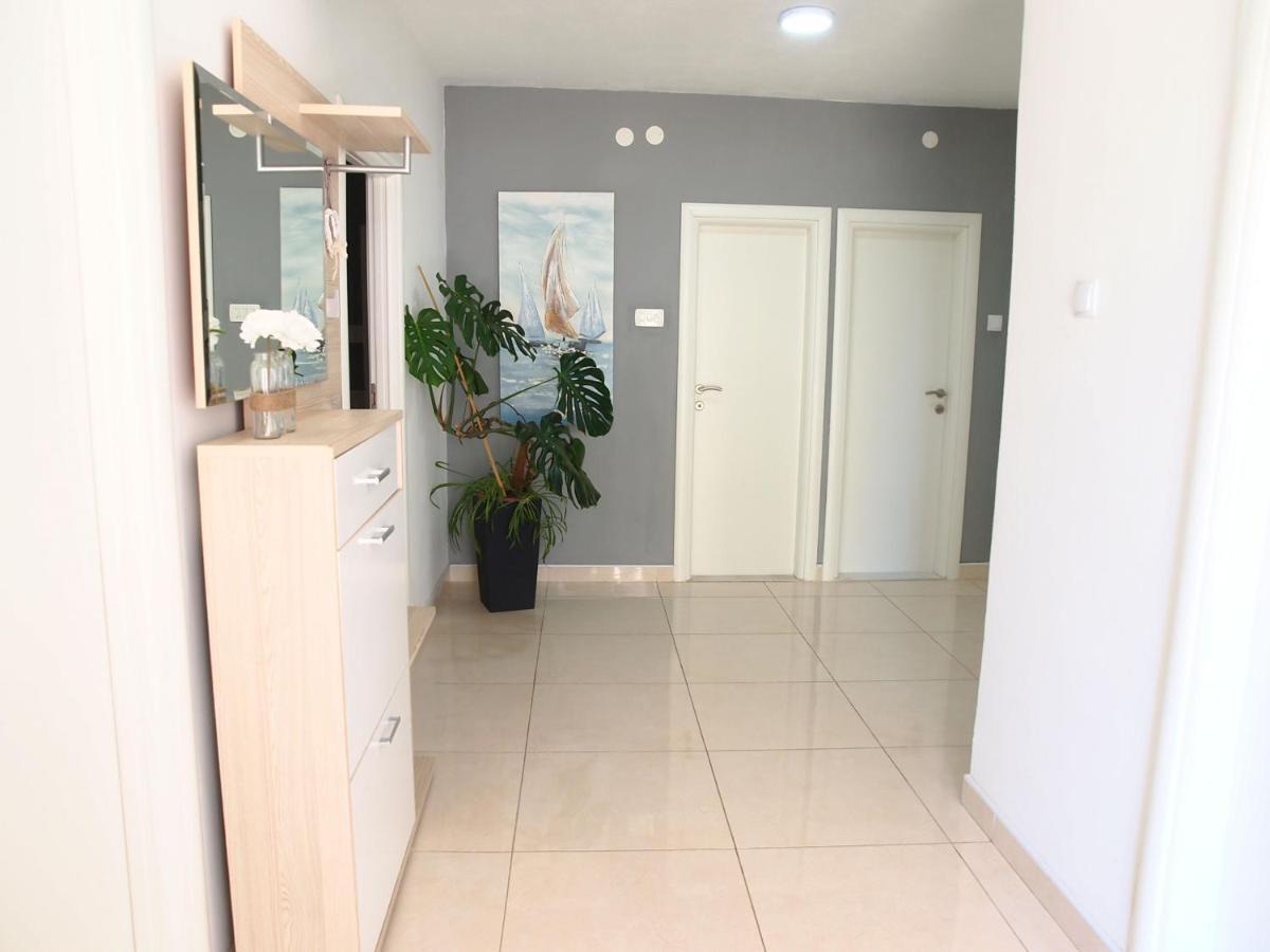 Apartmani Igor Makarska Exterior photo